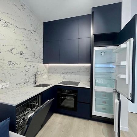 Modern Apartment In The Old Town Kiev Exterior foto