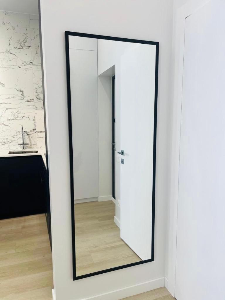 Modern Apartment In The Old Town Kiev Exterior foto
